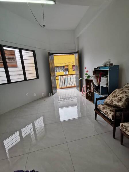 Shop / Office for Rent in Jinjang Selatan (Batu) - Kathy Pong - Balcony - PropertyGuru.com.my