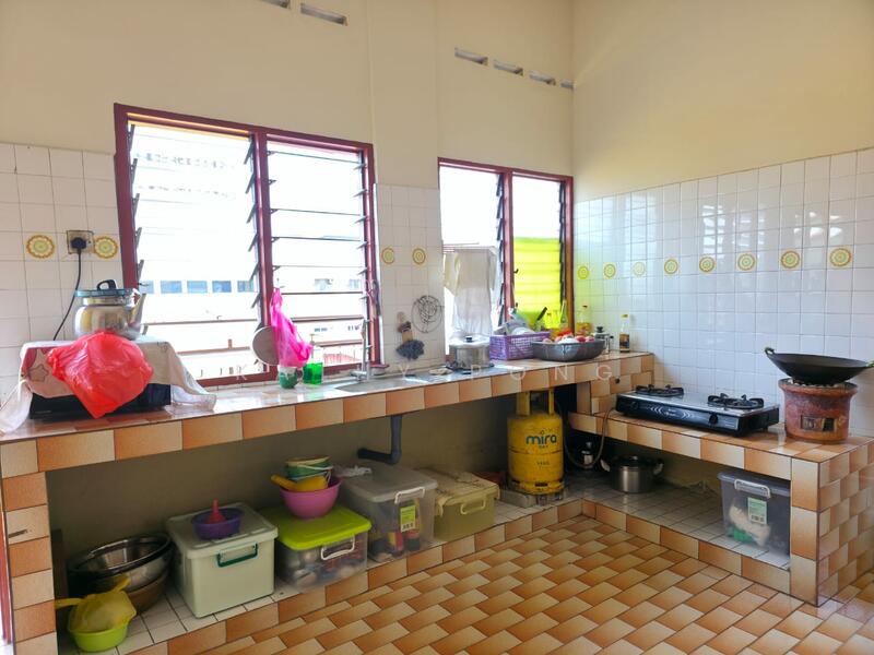 Shop / Office for Rent in Jinjang Selatan (Batu) - Kathy Pong - Kitchen - PropertyGuru.com.my