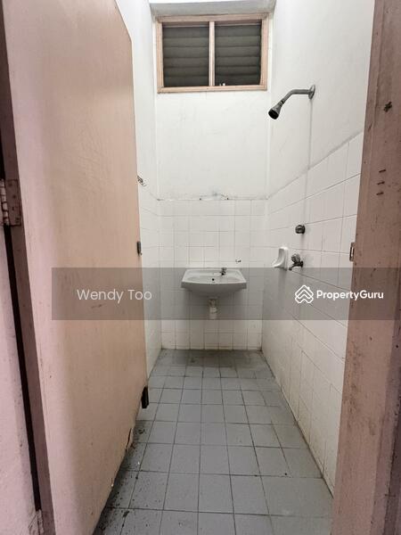 Ground Floor Bathroom