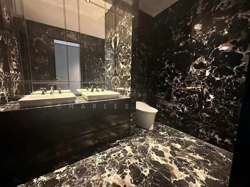Kediaman Servis untuk Dijual di Four Seasons Place - Charles Phua - Bathroom - PropertyGuru.com.my