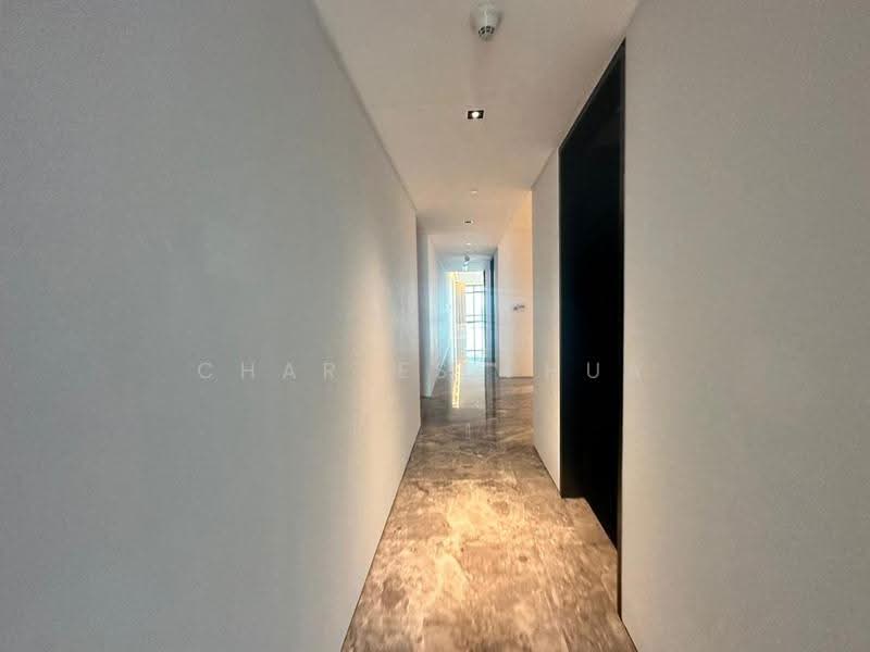 Kediaman Servis untuk Dijual di Four Seasons Place - Charles Phua - Hallway - PropertyGuru.com.my