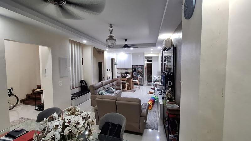Rumah Teres 3-Tingkat untuk Dijual di Denai Alam (Shah Alam) - Shaiful Rudy - Living Room - PropertyGuru.com.my