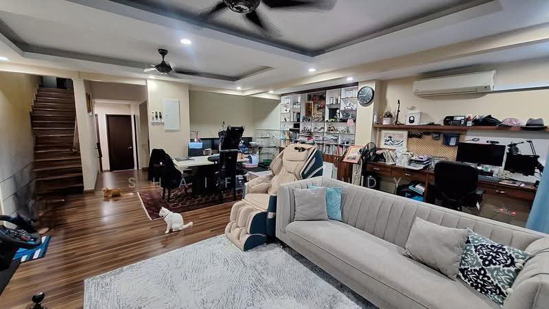Rumah Teres 3-Tingkat untuk Dijual di Denai Alam (Shah Alam) - Shaiful Rudy - Living Room - PropertyGuru.com.my