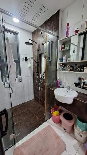 Rumah Teres 3-Tingkat untuk Dijual di Denai Alam (Shah Alam) - Shaiful Rudy - Bathroom - PropertyGuru.com.my