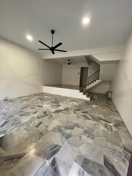 2-storey Terraced House for Rent in Taman Putra Indah (Seri Kembangan) - Daniel Ng - Living Room - PropertyGuru.com.my