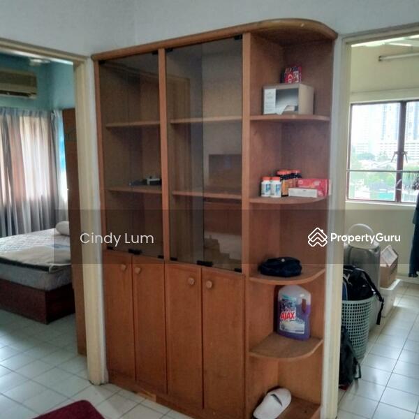 Display Cabinet