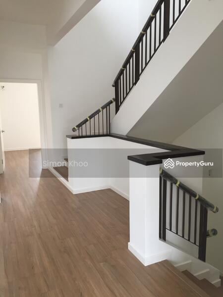 Rumah Teres untuk Disewa di Bandar Tropicana Aman (Telok Panglima Garang) - Simon Khoo - Stairs - PropertyGuru.com.my