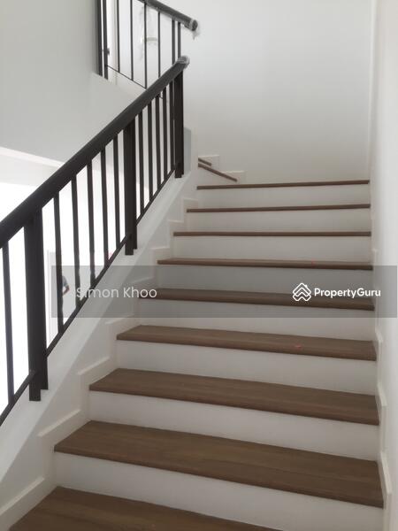 Rumah Teres untuk Disewa di Bandar Tropicana Aman (Telok Panglima Garang) - Simon Khoo - Stairs - PropertyGuru.com.my