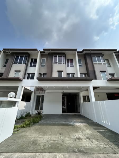 Rumah Teres untuk Disewa di Bandar Tropicana Aman (Telok Panglima Garang) - Simon Khoo - Exterior - PropertyGuru.com.my