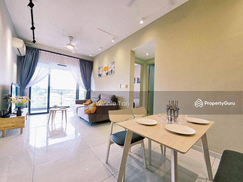 Kondominium untuk Dijual di Amberside @ Country Garden Danga Bay - Winnie Tan - Living Room - PropertyGuru.com.my