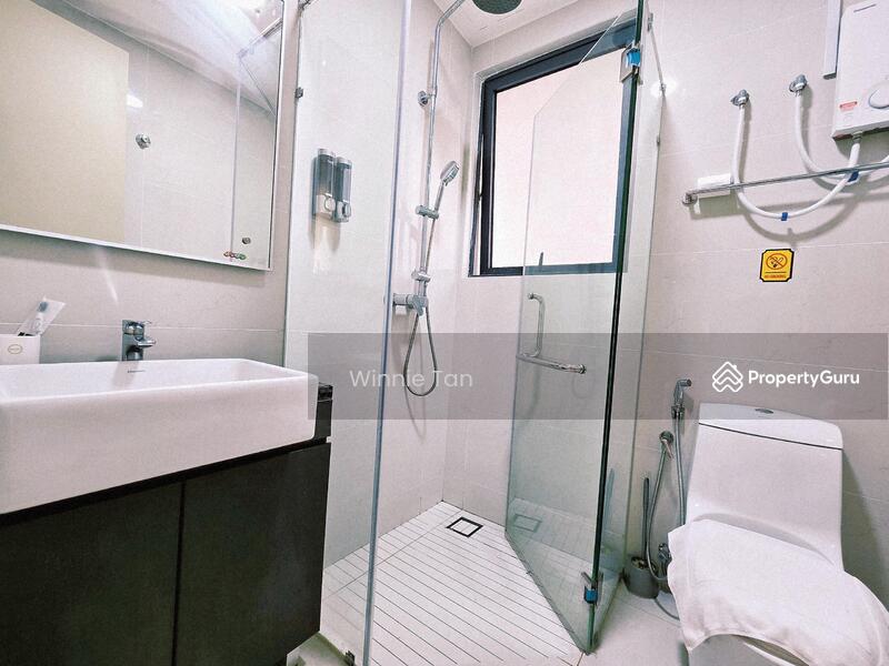 Kondominium untuk Dijual di Amberside @ Country Garden Danga Bay - Winnie Tan - Bathroom - PropertyGuru.com.my