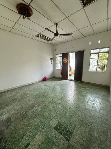Rumah Teres 2-Tingkat untuk Dijual di George Town (Penang) - A Ee Ee - Living Room - PropertyGuru.com.my