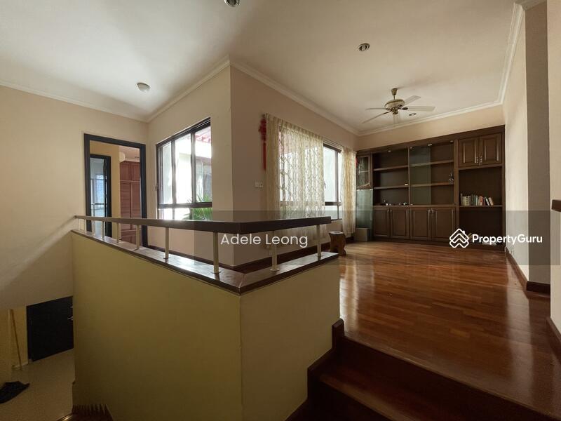 Upstairs living room