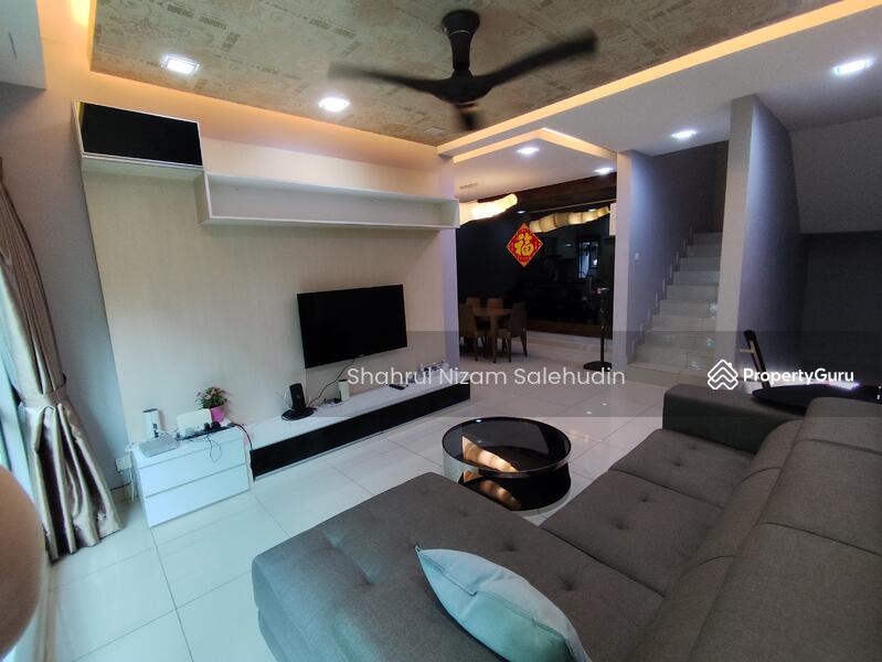 Townhouse for Sale in 16 Sierra (Puchong) - Shahrul Nizam Salehudin - Living Room - PropertyGuru.com.my