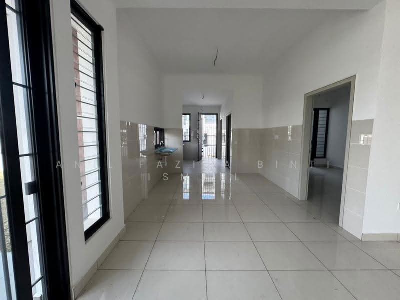 2-storey Terraced House for Sale in Elmina (Shah Alam) - Anil Fazila Binti Ismail - Entrance - PropertyGuru.com.my