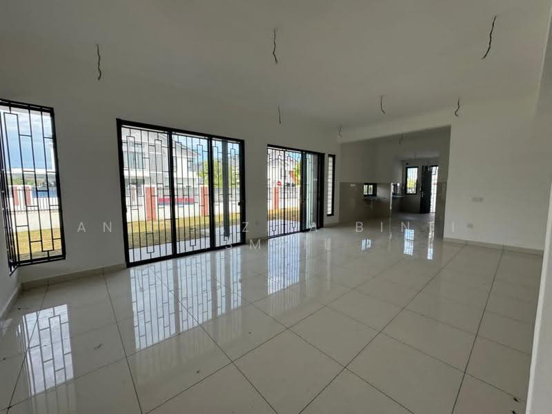 2-storey Terraced House for Sale in Elmina (Shah Alam) - Anil Fazila Binti Ismail - Living Room - PropertyGuru.com.my