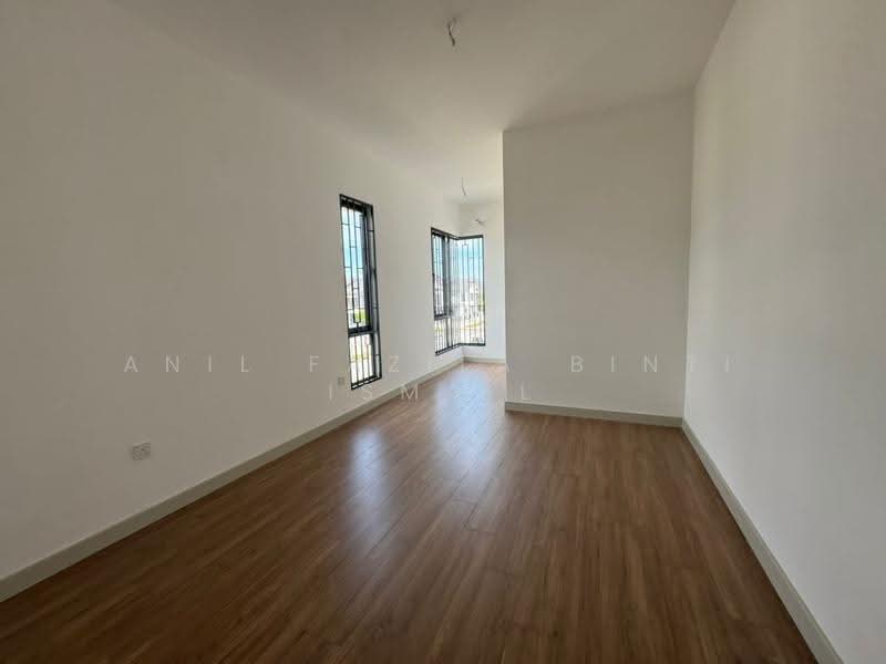 2-storey Terraced House for Sale in Elmina (Shah Alam) - Anil Fazila Binti Ismail - Living Room - PropertyGuru.com.my
