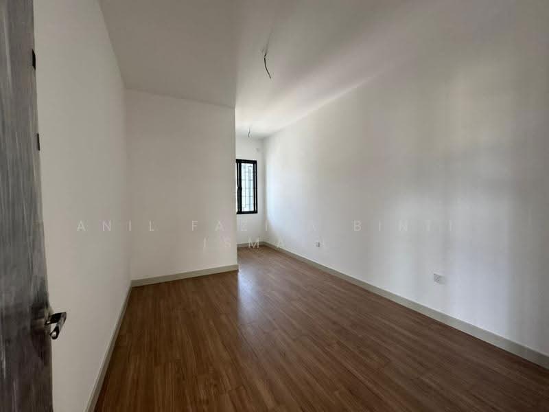 2-storey Terraced House for Sale in Elmina (Shah Alam) - Anil Fazila Binti Ismail - Living Room - PropertyGuru.com.my