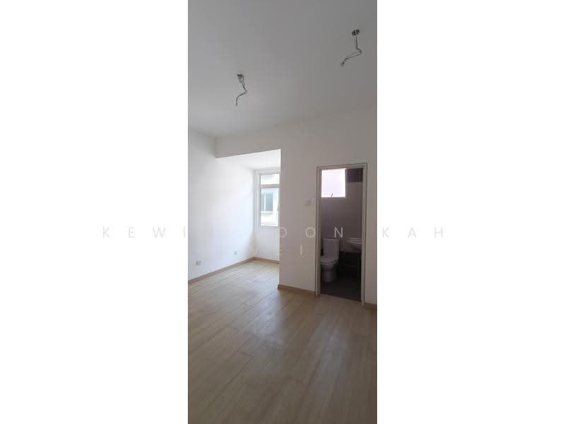 3-storey Terraced House for Sale in Puchong (Selangor) - Kewin Poon Kah Wei - Bathroom - PropertyGuru.com.my