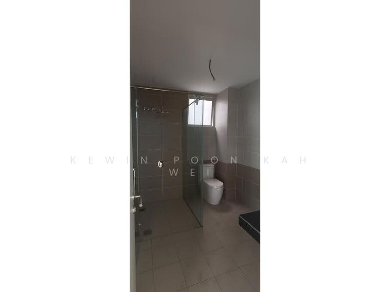 3-storey Terraced House for Sale in Puchong (Selangor) - Kewin Poon Kah Wei - Bathroom - PropertyGuru.com.my