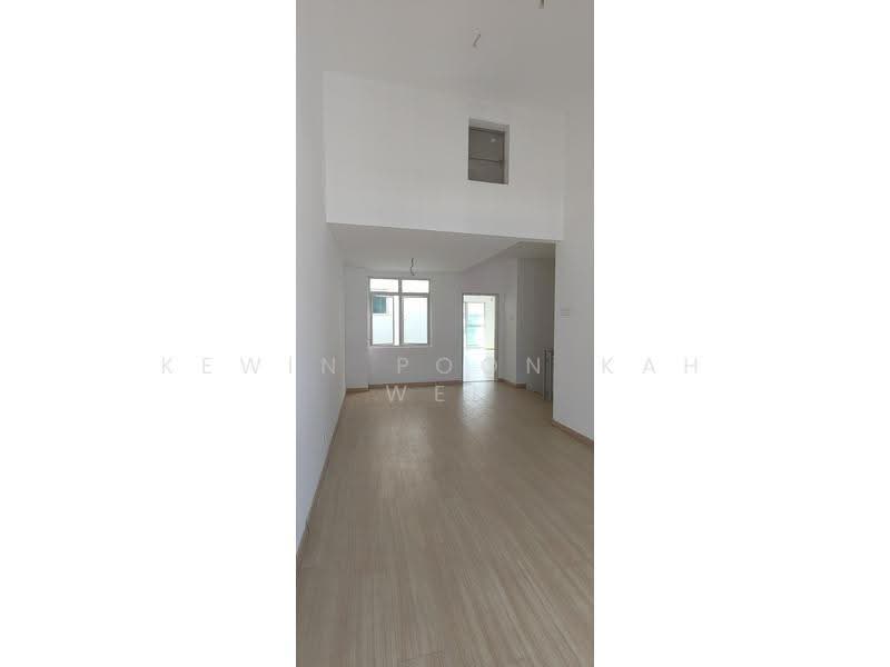 3-storey Terraced House for Sale in Puchong (Selangor) - Kewin Poon Kah Wei - Living Room - PropertyGuru.com.my