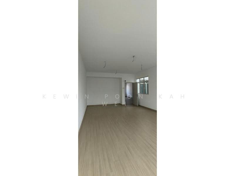 3-storey Terraced House for Sale in Puchong (Selangor) - Kewin Poon Kah Wei - Living Room - PropertyGuru.com.my