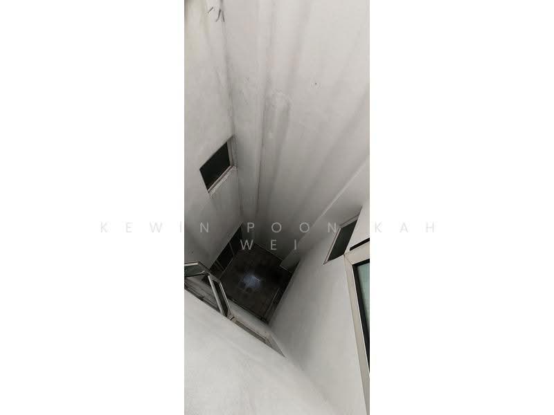 3-storey Terraced House for Sale in Puchong (Selangor) - Kewin Poon Kah Wei - Stairs - PropertyGuru.com.my