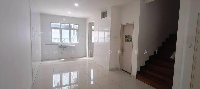 3-storey Terraced House for Sale in Puchong (Selangor) - Kewin Poon Kah Wei - Interior - PropertyGuru.com.my