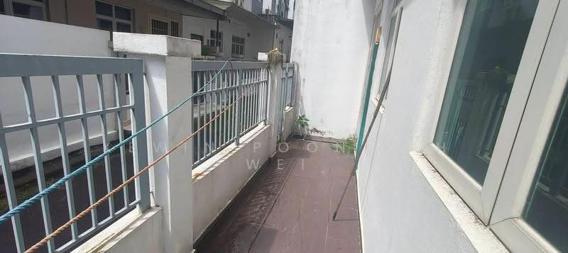 3-storey Terraced House for Sale in Puchong (Selangor) - Kewin Poon Kah Wei - Exterior - PropertyGuru.com.my