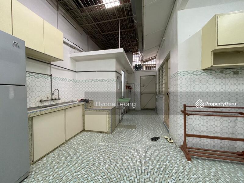 Island Glades untuk Untuk Dijual - RM 798,000, Mac 2026 - Kitchen - PropertyGuru.com.my