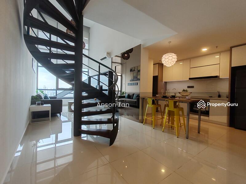 Living area & Kitchen