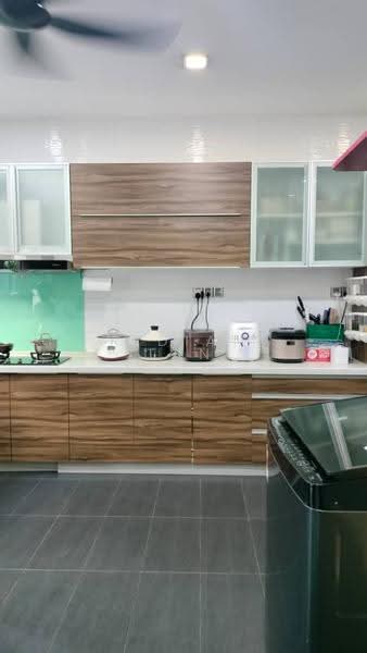 Rumah Berkembar untuk Dijual di Bandar Botanic (Klang) - Ridian Tan - Kitchen - PropertyGuru.com.my