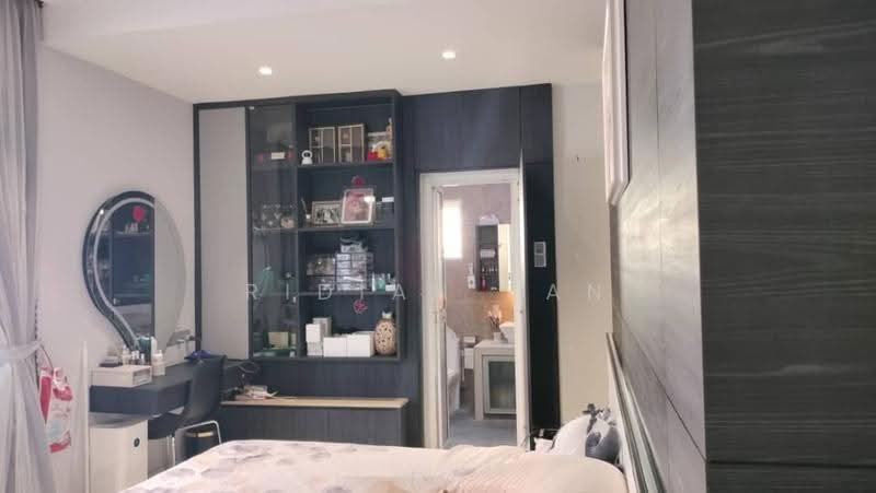 Rumah Berkembar untuk Dijual di Bandar Botanic (Klang) - Ridian Tan - Master Bedroom - PropertyGuru.com.my
