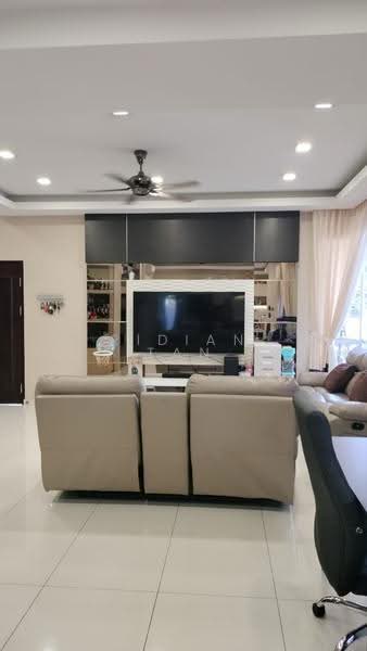 Rumah Berkembar untuk Dijual di Bandar Botanic (Klang) - Ridian Tan - Living Room - PropertyGuru.com.my