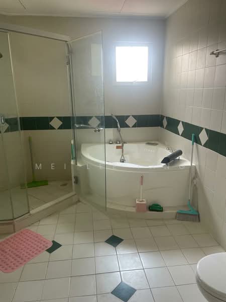 Condominium for Rent at Bungaraya Condominium - Mei Lee Tang - Bathroom - PropertyGuru.com.my
