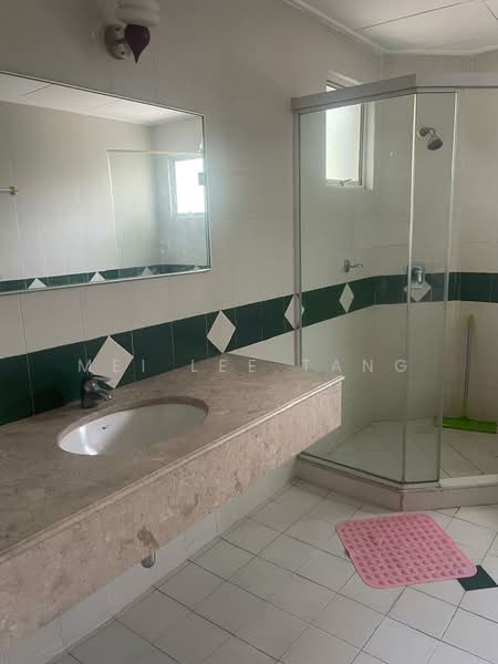 Condominium for Rent at Bungaraya Condominium - Mei Lee Tang - Bathroom - PropertyGuru.com.my