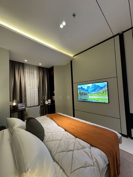 Service Residence for Sale at Summer Suites - Residensi Bukit Meldrum - Louis Ng - Master Bedroom - PropertyGuru.com.my