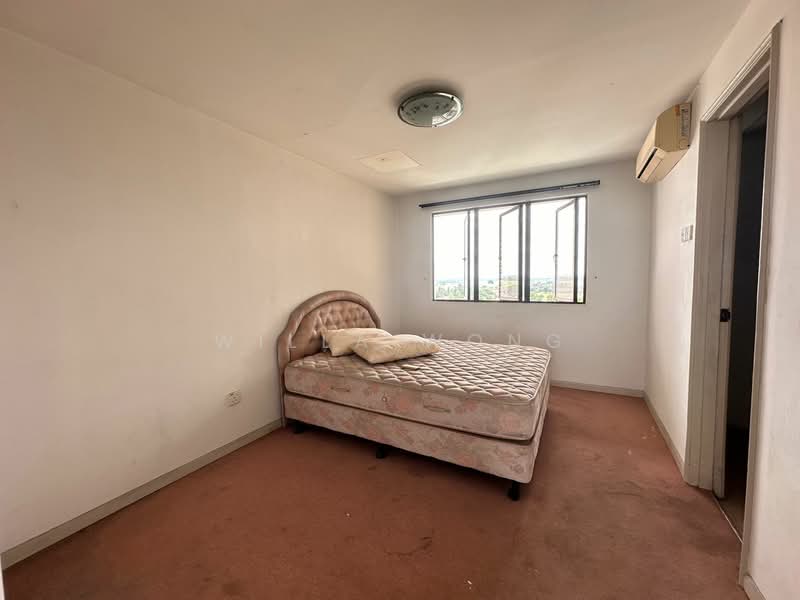 Condominium for Sale at The Golden Coast - Willa Wong - Bedroom - PropertyGuru.com.my