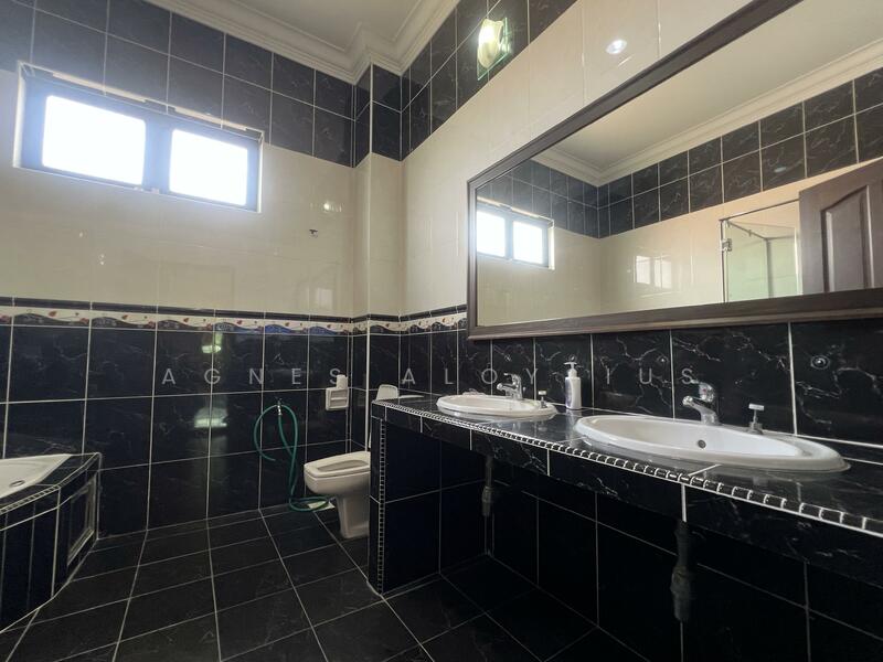For Sale - Kota Warisan Sepang