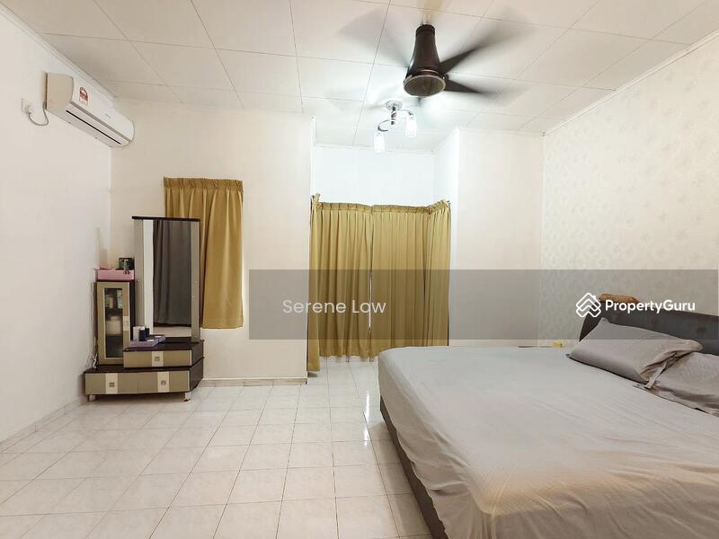 Taman Mutiara Rini untuk Untuk Dijual - RM 680,000, Mac 2026 - Master Bedroom - PropertyGuru.com.my