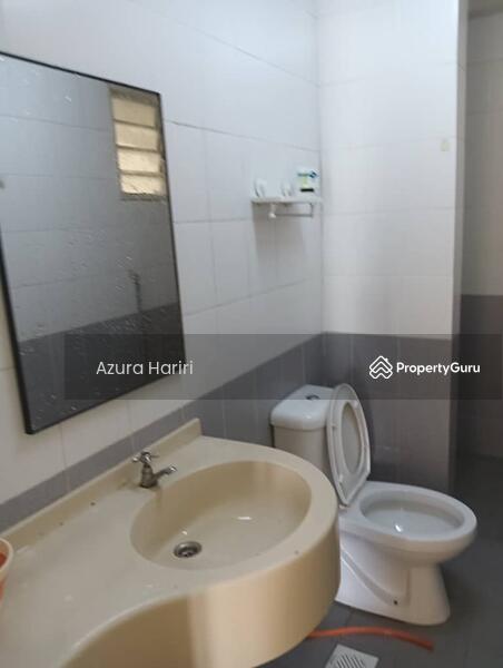 Condominium for Rent at Platinum Lake PV 12 - Azura Hariri - Bathroom - PropertyGuru.com.my