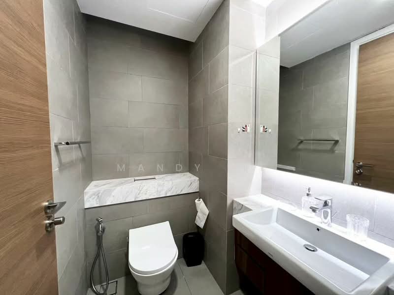 Servis Apartment untuk Dijual di Aria - Mandy Lee - Bathroom - PropertyGuru.com.my
