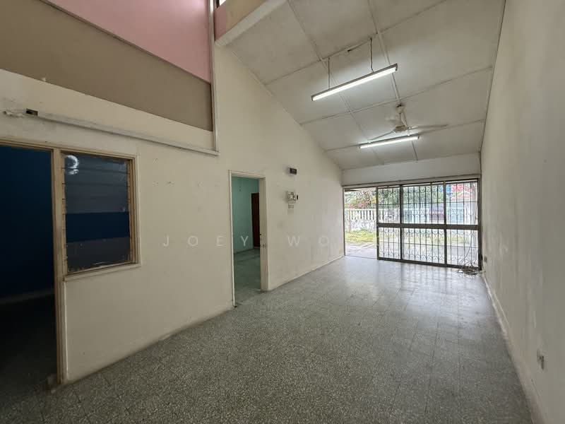 Rumah Teres 1 Tingkat untuk Dijual di Kelana Jaya (Petaling Jaya) - Joey Wong - Living Room - PropertyGuru.com.my