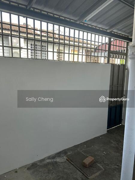 For Sale - Taman Johor Jaya Jln Keembong Johor Jaya terrace house