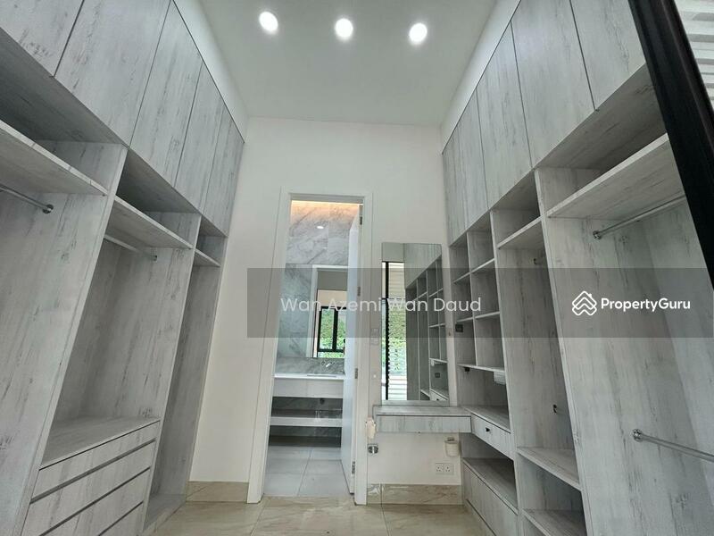 Bungalow for Sale in Country Heights Damansara (Kuala Lumpur) - Wan Azemi Wan Daud - Master Bedroom - PropertyGuru.com.my