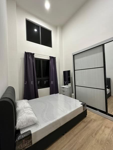 Servis Apartment untuk Dijual di Atwater : Service Residences - Jeffrey Ee - Master Bedroom - PropertyGuru.com.my