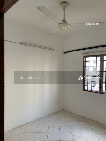 Apartment for Rent at Bayu Puteri - Jasmine Loo - Bedroom - PropertyGuru.com.my