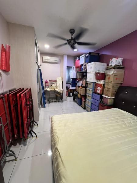 3-storey Terraced House for Sale in Taman Selayang (Selayang) - Elaine Yew - Bedroom - PropertyGuru.com.my