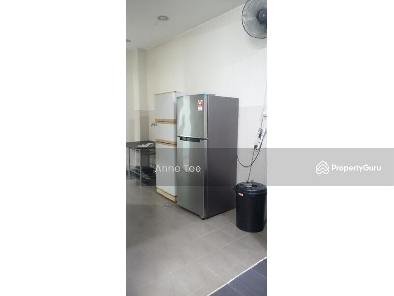 Cluster House for Rent in Taman Adda Heights (Tebrau) - Anne Tee - Kitchen - PropertyGuru.com.my