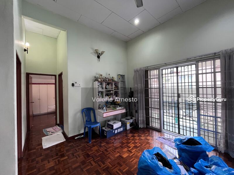 Upper Living Area